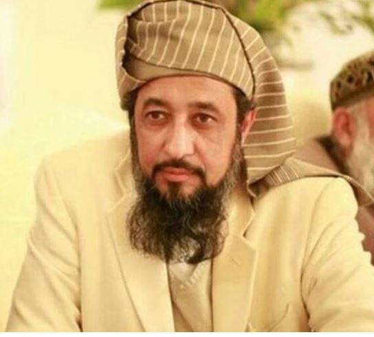 مولانا حامد الحق کی نماز جنازہ ادا، سکیورٹی سخت، ہزاروں افراد شریک