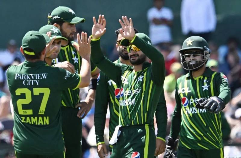 پاکستان کرکٹ ٹیم نیوزی لینڈ روانہ، پانچ ٹی 20 اور تین ون ڈے میچز کی سیریز کھیلی جائے گی