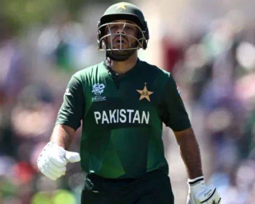 پاکستان کے اوپننگ بیٹر عثمان خان نیوزی لینڈ کے خلاف دوسرے میچ میں شامل نہیں ہو سکیں گے