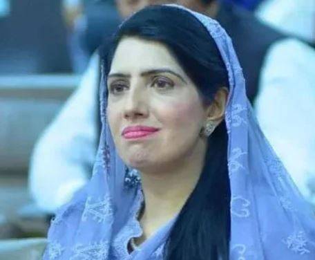 جوڈیشل ریمانڈ: پی ٹی آئی کی رہنما عالیہ حمزہ جیل روانہ