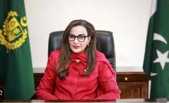 موسمیاتی تبدیلی سے نمٹنے کے لیے نوجوانوں کو مزید کردار ادا کرنا ہوگا: شیری رحمان