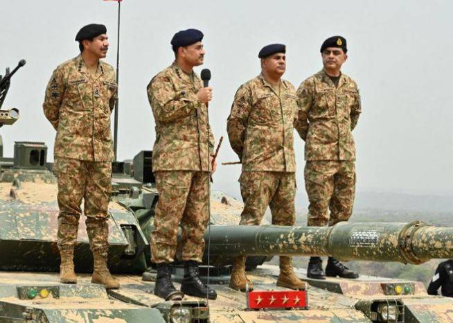  بھارت کی کسی بھی جارحیت کا فوری اور منہ توڑ جواب دیا جائے گا:آرمی چیف