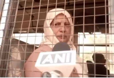 بھارت میں 41 سال سے مقیم پاکستانی خاتون کو ملک بدر کر دیا گیا، دو بیٹیاں پیچھے رہ گئیں