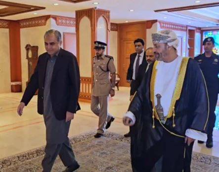 محسن نقوی کی عمانی وزیر داخلہ سے ملاقات، پاکستانی قیدیوں کی واپسی پر بات چیت