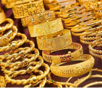 سونے کی قیمتوں میں ریکارڈ اضافہ، تولہ قیمت 6100 روپے مہنگا