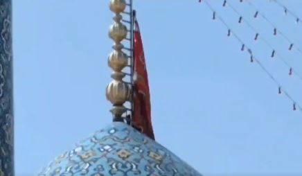 ایران میں لال جھنڈا: انتقام کی گونج اور مزاحمت کا پیغام