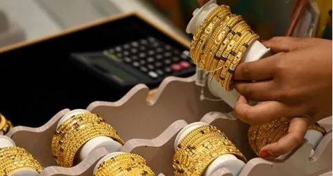 سونے کی قیمتوں میں بڑی گراوٹ، ملکی و عالمی منڈیوں میں کمی ریکارڈ