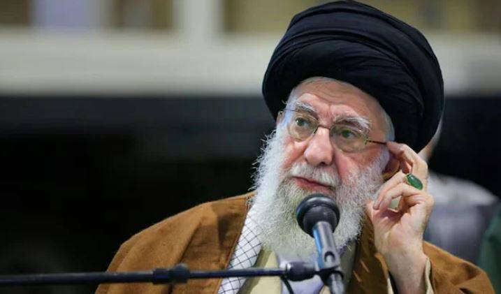 جنگ ہو یا امن، مسلط نہیں ہونے دیں گے: ایرانی سپریم لیڈر