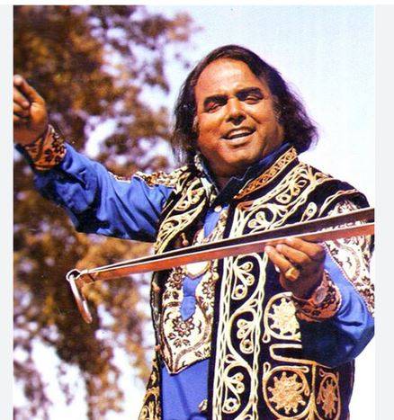 چمٹے کی جادوگری سے جگنی کی صدا تک: عالم لوہار کی موسیقی کا لازوال سفر، 46 سال بعد بھی زندہ
