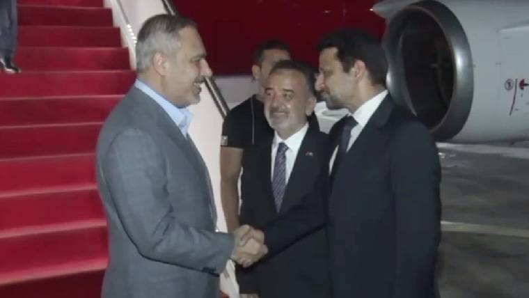  ترکیہ کے وزیر خارجہ اپنے دورہ پاکستان کے دوران اسلام آباد پہنچ گئے 
