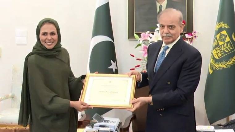 قطری کوہ پیما شیخہ اسماء الثانی کی وزیراعظم شہباز شریف سے ملاقات