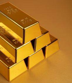 سونے کی قیمتوں میں 2 ہزار 300 روپے کا اضافہ، 10 گرام سونا 3 لاکھ 6 ہزار 69 روپے