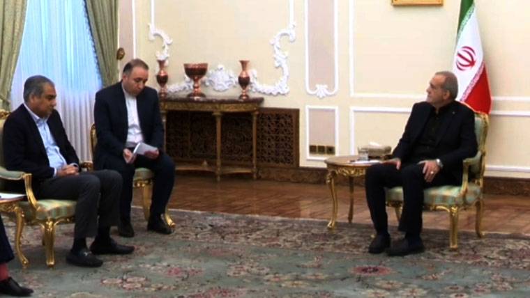 محسن نقوی کی ایرانی صدر سے ملاقات، دوطرفہ تعلقات اور جنگ پر گفتگو