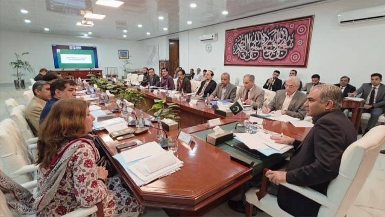 ملک کی حفاظت کیلئے شجاعت کا مظاہرہ کرنےوالے 71 افراد کیلئے اعزازات کی منظوری