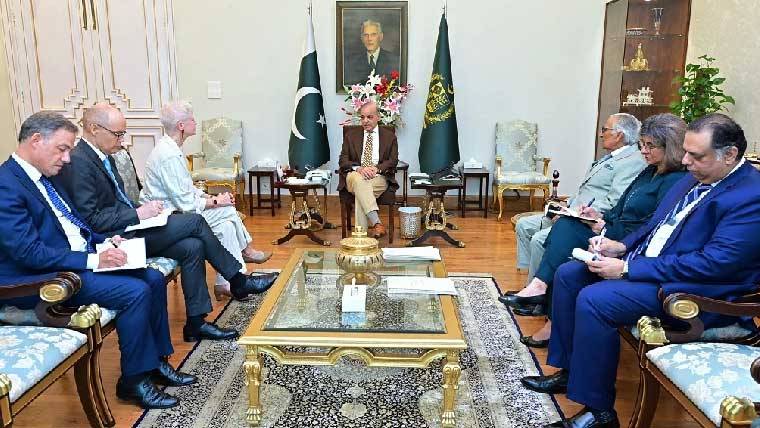 یورپی یونین کی سفیر کی وزیر اعظم شہباز شریف سے الوداعی ملاقات، تعلقات مضبوط بنانے کے عزم کا اعادہ