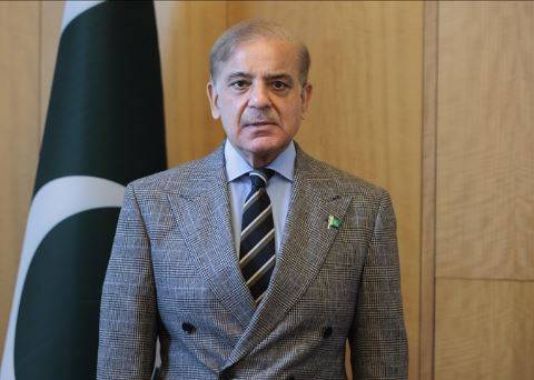 وزیراعظم شہباز شریف کا سرکاری دفاتر میں وقت کی خلاف ورزی پر اظہار برہمی