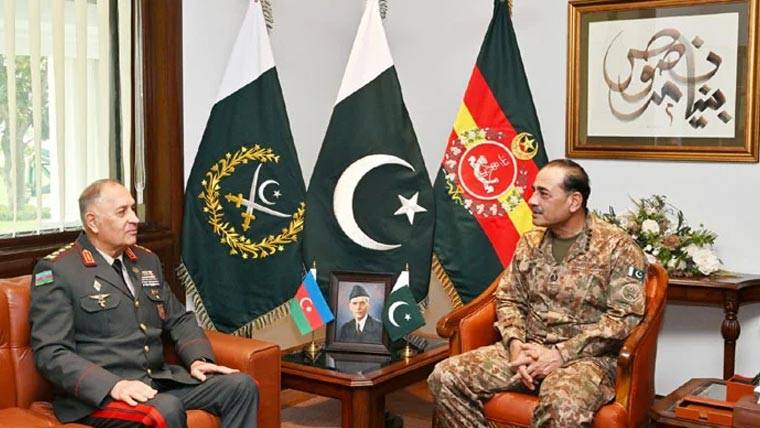 آذربائیجان کے چیف آف جنرل اسٹاف کرنل جنرل کریم ولیئیف کی جی ایچ کیو میں فیلڈ مارشل سید عاصم منیر سے ملاقات
