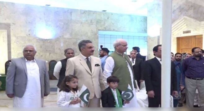 پاکستان کے 78 ویں یومِ آزادی پر سپریم کورٹ اور ہائی کورٹز میں پرچم کشائی کی پروقار تقاریب