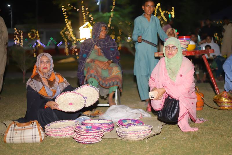 مظفرگڑھ میں محکمہ صحت و آبادی کے زیر اہتمام فیملی ایجوکیشنل میلہ، شہریوں کی بھرپور شرکت