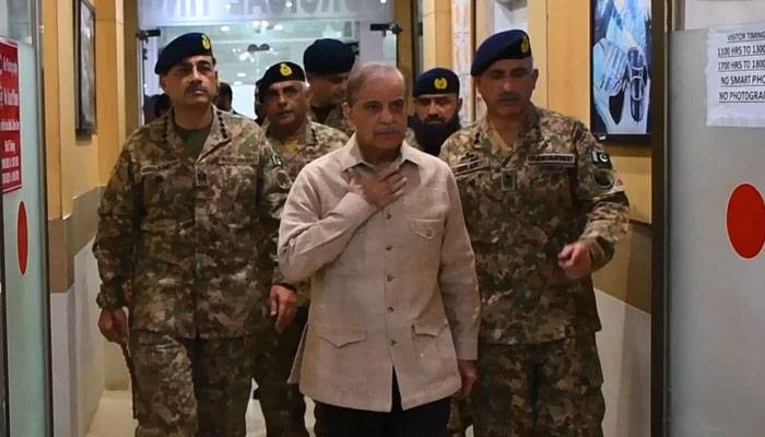 وزیراعظم شہباز شریف اور فیلڈ مارشل عاصم منیر کا سیلاب متاثرہ علاقوں کا دورہ