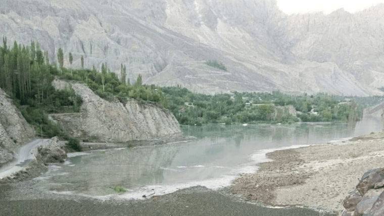 گلگت بلتستان کے غذر میں برفانی جھیل کا بند ٹوٹ گیا، نشیبی علاقوں میں سیلاب کا خدشہ