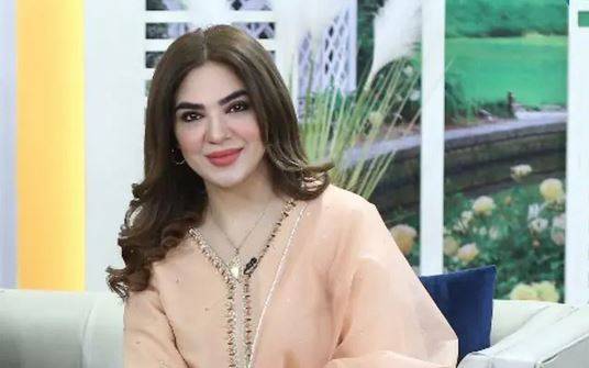 اداکارہ نتاشا علی کا نند اور بھابھیوں کے تعلقات پر تبصرہ