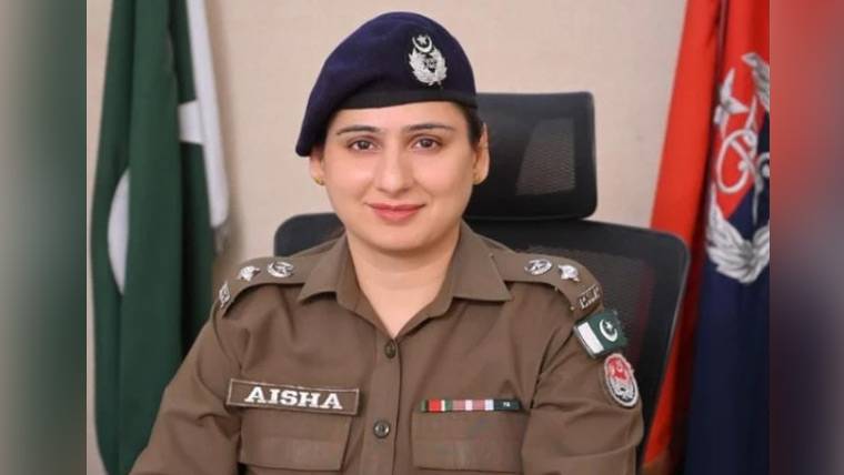 پنجاب پولیس کی ایس پی عائشہ بٹ کو بین الاقوامی اعزاز مل گیا ، پاکستان کا نام روشن