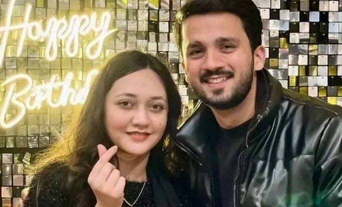 رجب بٹ کے ہاں پہلے بیٹے کی پیدائش، یوٹیوبر تاحال خاموش