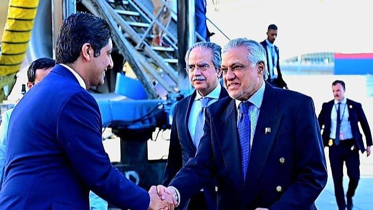 نائب وزیراعظم اسحاق ڈار نیویارک پہنچ گئے، اقوام متحدہ کی جنرل اسمبلی میں شرکت کریں گے