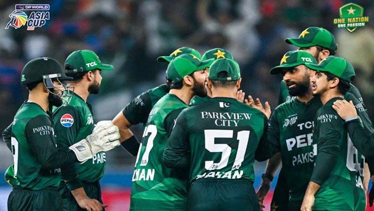 پاکستانی کرکٹ ٹیم نے ایشیا کپ فائنل کی فیس بھارت کے حملے میں شہید ہونے والوں کے نام کر دی