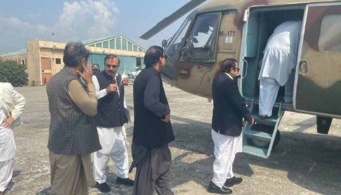 آزاد کشمیر: پرتشدد احتجاج کے حل کے لیے حکومتی وفد مظفرآباد پہنچ گیا