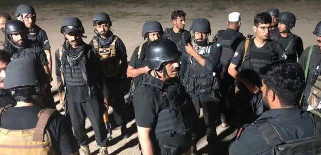 ڈی آئی خان میں پولیس ٹریننگ سکول پر دہشتگردوں کا حملہ، 7 افراد شہید، 13 زخمی
