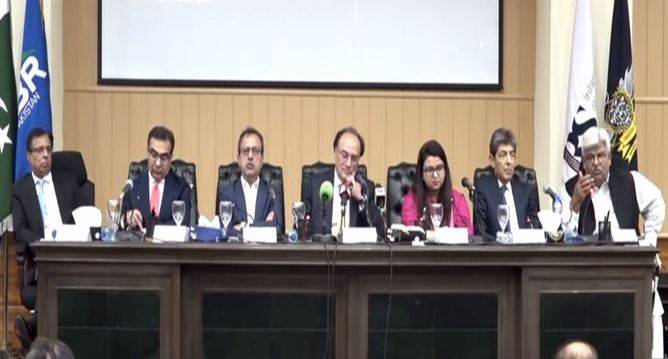 حکومت معیشت میں بنیادی اصلاحات کرنے کے ایجنڈے پر عمل کر رہی ہے ، وزیر خزانہ 