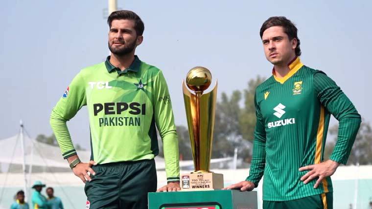 فیصل آباد میں 17 سال بعد انٹرنیشنل کرکٹ کی واپسی، پاکستان اور جنوبی افریقہ کا پہلا ون ڈے میچ