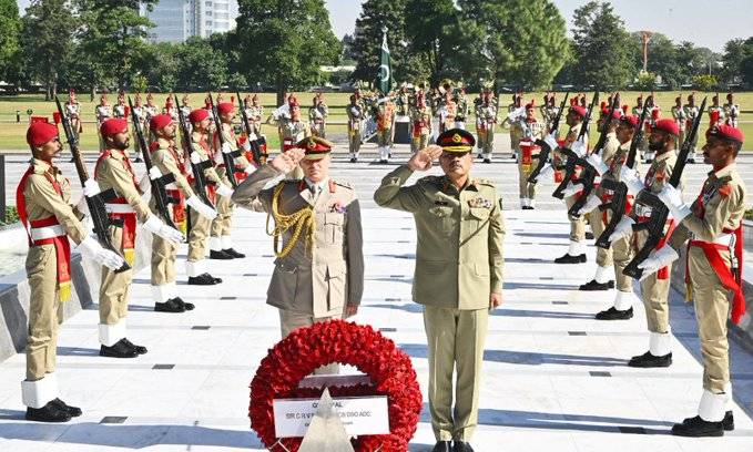 برطانوی چیف آف جنرل سٹاف جی ایچ کیو پہنچے، دفاعی تعاون پر تبادلہ خیال