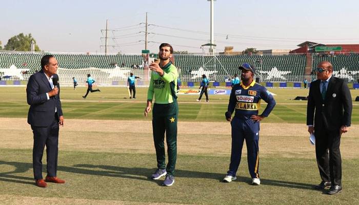  سری لنکا کا پہلے ون ڈے میں پاکستان کے خلاف ٹاس جیت کر فیلڈنگ کا فیصلہ