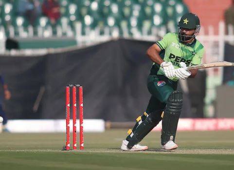 پہلا ون ڈے : پاکستان نے سنسنی خیز مقابلے میں سری لنکا کو 6 رنز سے شکست دے کر سیریز میں برتری حاصل کر لی