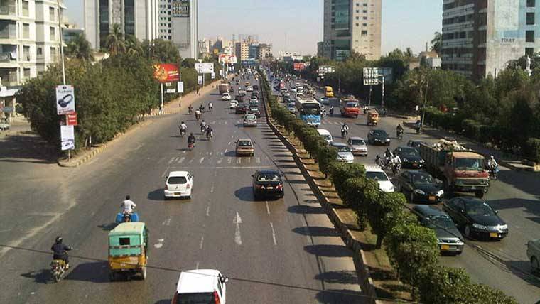 کراچی: شارع فیصل پر ای چالان کا آغاز، رفتار کی حد مقرر