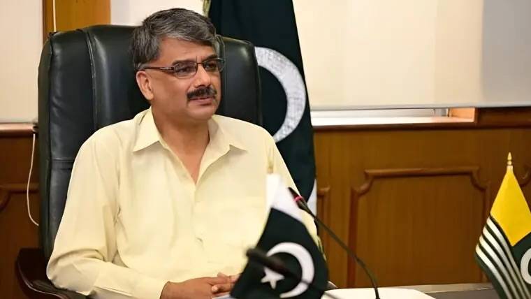 آزاد جموں و کشمیر: وزیراعظم چودھری انوار الحق کے خلاف تحریک عدم اعتماد جمع کرانے کا فیصلہ