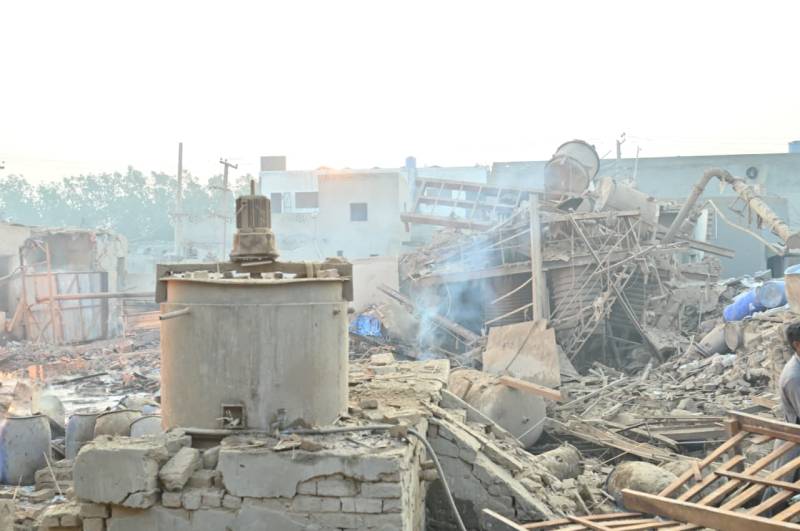 فیصل آباد میں گیس لیکج کے باعث فیکٹری دھماکا، 7 مکانات متاثر