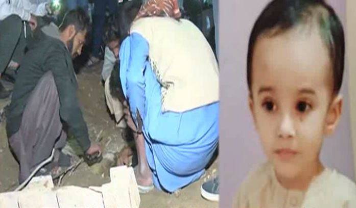 کراچی: نیپا چورنگی پر مین ہول میں گرنے والے بچے کی لاش 14 گھنٹے بعد مل گئی