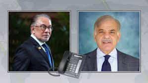 وزیراعظم شہباز شریف کا ملائیشیا کے وزیراعظم سے ٹیلیفونک رابطہ، یکجہتی کا اظہار