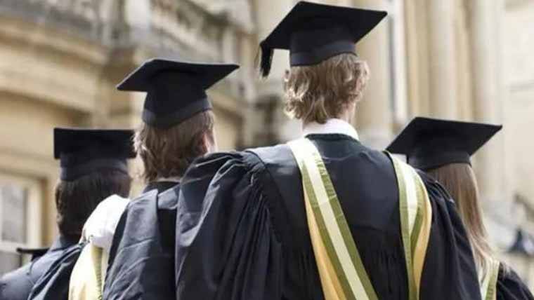 برطانیہ نے IELTS میں فیل ہزاروں تارکین وطن کو ویزے دے دیے 