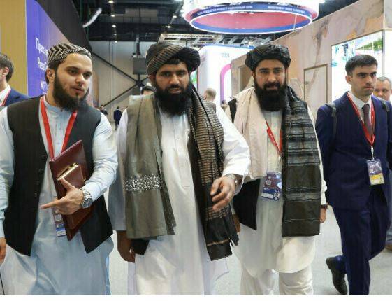 طالبان کی ہٹ دھرمی سے افغانستان کی معیشت دباؤ میں، کراچی بندرگاہ کی بندش سے قیمتیں دوگنی
