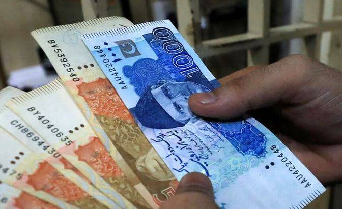 کرسمس پر وفاقی ملازمین کو ریلیف، تنخواہ اور پنشن ایڈوانس میں ادا کی جائیں گی