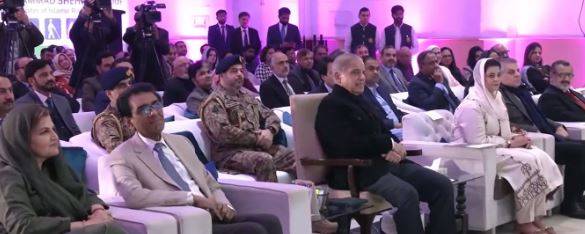  اللہ نے خصوصی بچوں کو حیرت انگیز صلاحیتوں سے نوازا ہے اور یہ بچے بھی قوم کے ہیں، شہباز شریف