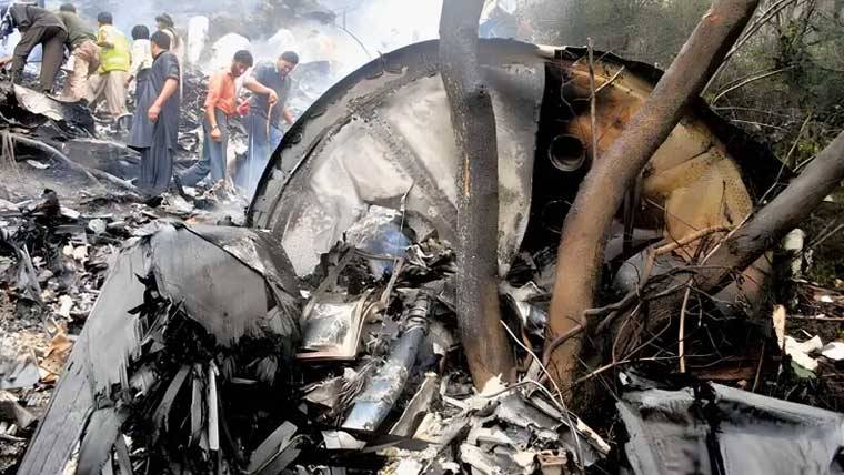اسلام آباد:عدالت نے طیارہ حادثے میں نجی ایئر لائن کی 8 اپیلیں خارج کر دیں