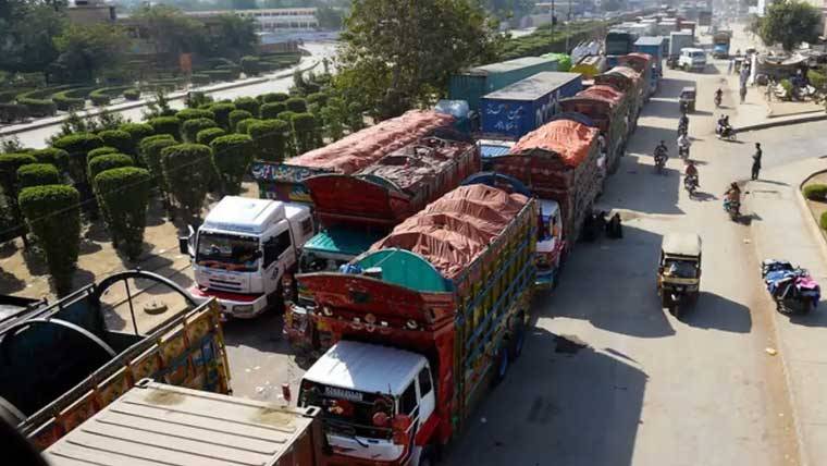 کراچی میں دن کے اوقات میں ہیوی ٹریفک پر پابندی عائد