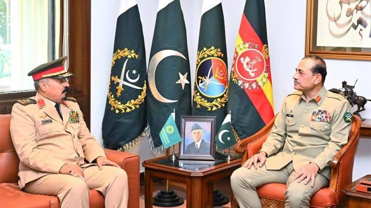 اسلامی فوجی اتحاد برائے انسداد دہشت گردی کے سیکرٹری جنرل کی پاکستان آمد ، مشترکہ عزم کا اعادہ