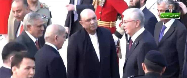 اسلام آباد: قازق صدر کا دو روزہ تاریخی دورہ، وزیراعظم اور صدر مملکت نے ریڈ کارپٹ استقبال کیا